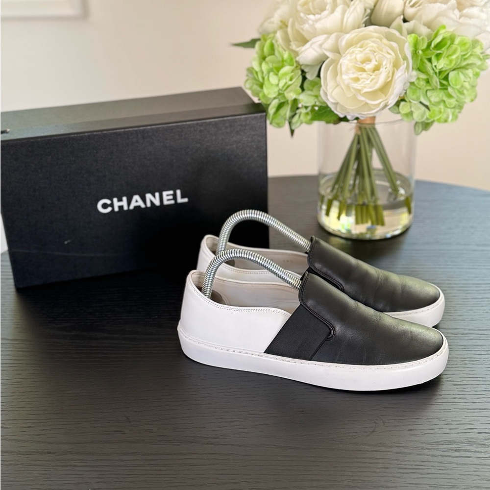 Chanel Black and White Slip-On Calfskin Sneakers size 38.5